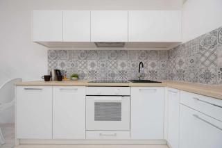 Modern Apartment Grzybowska near Hala Mirowska by Noclegi Renters - Varsavia - 8
