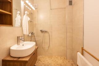 Central 3BR, 2 Bath - Ideal for Families Groups - 7