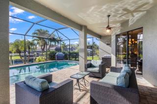 Luxury Interior, Relaxing With Pool! - Cape Coral - 4