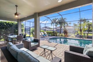 Luxury Interior, Relaxing With Pool! - Cape Coral - 2