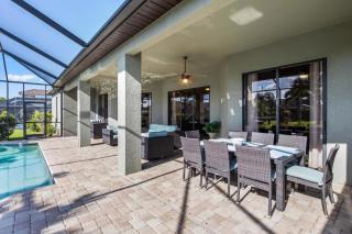 Luxury Interior, Relaxing With Pool! - Cape Coral - 1