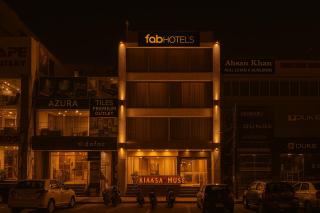 FabExpress The Paradise - Nr Apollo Hospital - New Delhi - 0