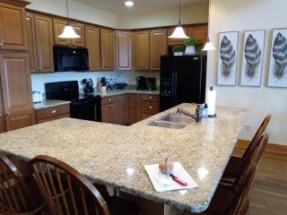 New! Peaceful Mountain Views, Deck, Trails Nearby - Swiss - 2