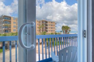 Sandy Feet Retreat 4 Oceanview Balconies Pets Ok - Jacksonville Beach - 0
