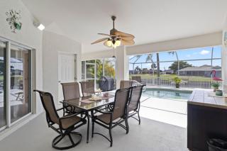 On The Canal With Private Pool! - Cape Coral - 5