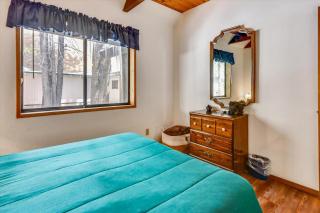 Only 7 Miles To Heavenly, Huge Deck, Pets Welcome - South Lake Tahoe - 1