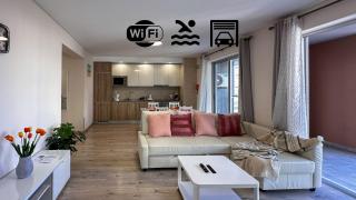Apartamento Elegante com Garagem e Piscina na Praia da Rocha - Portimão - 0
