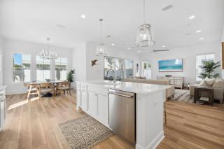 A Little Nauti With Pool And Gated Neighborhood - Destin - 1