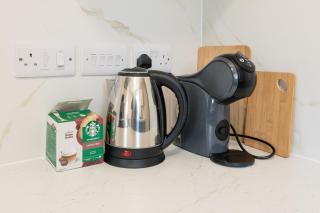 Free parking, 2 bed, train station - Bedford - 3