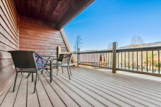 Beautiful Lofted Condo, Centrally Located - Gatlinburg - 9
