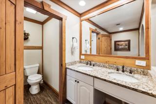 Beautiful Lofted Condo, Centrally Located - Gatlinburg - 5