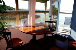 Enchanting Room Rental with Stunning Lake Views near Houston, Texas - Burnet - 8