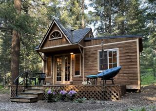 Owl Creek Cabin Mountain Getaway near Ashland, Oregon - 9