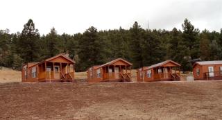 Inviting Getaway with a Fireplace near the Black Hills of South Dakota - Sundance - 3