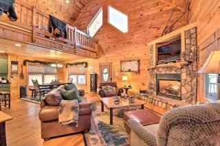 Incredible Cabin with Fireplace and Hot-tub Next to Hiking Trails in Mineral Bluff, Georgia - Mineral Bluff - 8
