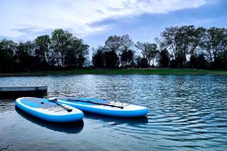 Entire Three Cabins Property Perfect for Big Groups in Marion, Illinois - 5