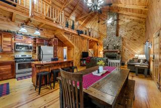 Gorgeous Rural Cabin with Game Room and Fire Pit in Mentone, Alabama - Mentone - 6