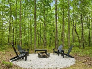 Gorgeous Rural Cabin with Game Room and Fire Pit in Mentone, Alabama - Mentone - 4