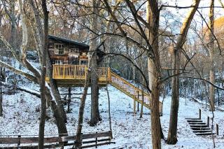 Magical Tree House Rental near Kansas City for Glamping in Missouri - Excelsior Springs - 1