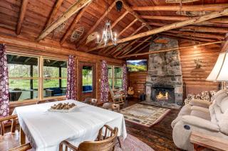 Beautiful Family Cabin with Cozy Interior and Exterior in Saint Croix Falls, Wisconsin - 8