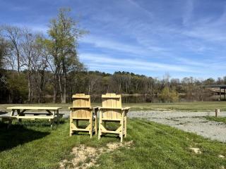 Charming Covered Wagon Retreat for Four in Lillington, North Carolina - Lillington - 4