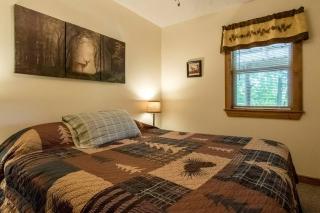Cozy Cabin Rental Ideal for Glamping in West Virginia - - 2