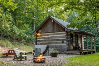 Rustic Wooden Cabin with Hot-tub in Riverton, West Virginia - - 7