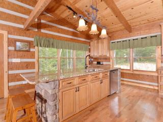 Amazing Wooden Cabin with Hot-tub and Game Room in Sevierville, Tennessee - Zion Grove - 1