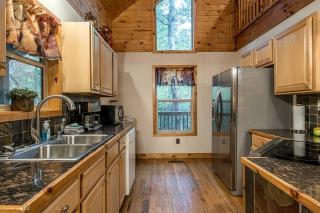 Secluded Cabin with Hot-tub and Fire Pit in Cleveland, Georgia - Cleveland - 4