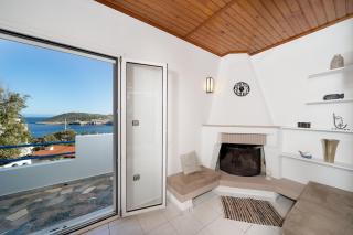 Elegant Coastal Retreat, Jacuzzi and Sea Views - Dhaskalión - 1