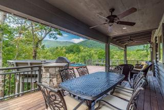 Stunning Cabin with Fire Pit, Hot-tub and Sauna in Cleveland, Georgia - Cleveland - 7