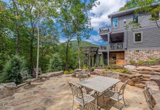 Stunning Cabin with Fire Pit, Hot-tub and Sauna in Cleveland, Georgia - Cleveland - 2