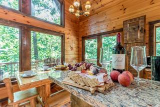 Fantastic Pet Friendly Cabin with Hot-tub and Barbecue in Cleveland, Georgia - Cleveland - 7