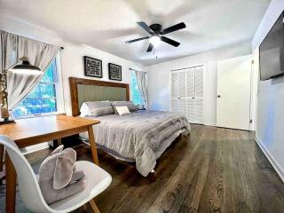 Great Cabin Perfect for Small Groups in Northport, Alabama - Northport - 4