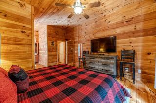 Impressive Cabin with Fireplace and Hot-tub in Sautee Nacoochee, Georgia - Sautee Nacoochee - 2