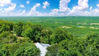 Majestic Cottage with Open Living Spaces and Views in Mentone, Alabama - Mentone - 4