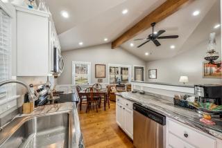 Adorable Cottage with Fire Pit, Yard and Jacuzzi in Mentone, Alabama - Mentone - 1