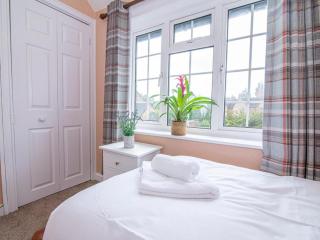 Perfect Home near Cotswolds - Sleeps 6 - Bengeworth - 8