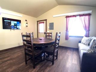 Gorgeous Old West Cabin with Stunning Countryside Sights in Island Park, Idaho - Rea - 8
