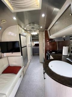 Remarkable Airstream Completely Equipped with Private Patio in Tennessee - Sevierville - 2