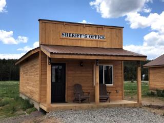 Charming Old West Cabin with Great Countryside Sights in Island Park, Idaho - 9