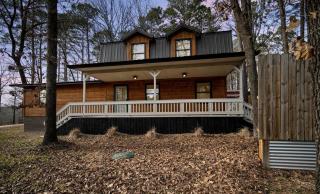 Cozy Cabin with Additional Studio Mini-Cabin in Broken Bow, Oklahoma - Broken Bow - 6