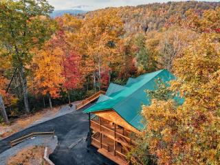 Gorgeous Cabin with Arcade Games, Pool and Endless Entertainment in Tennessee - Gatlinburg - 5
