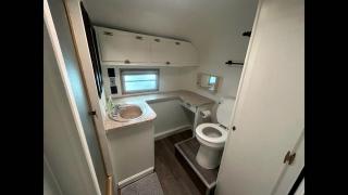 Couples Retreat it this Cute Airstream in Idaho - Saint Anthony - 6