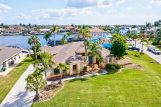 Amazing Pool And Waterfront! - Cape Coral - 8