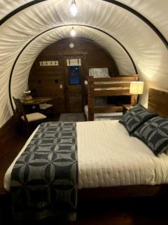 Memorable Vacation in 1800s-Style Covered Wagon in Glenwood, Iowa - Glenwood - 8