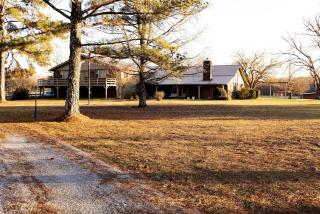Kid and Pet-Friendly Lake Glamping in Tupelo, Mississippi - Tupelo - 6
