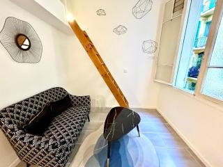 City Center Studio - 1 min Train Station & Main Street - Niza - 1