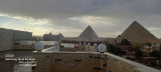 Amon Pyrmids View - Le Caire - 7