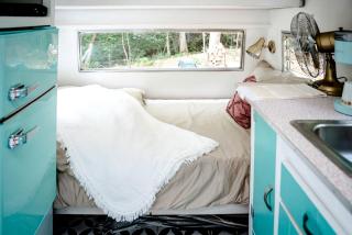 Vintage Camper Rental in Franklin for Couples Getaway in the Mountains in North Carolina - Franklin - 1